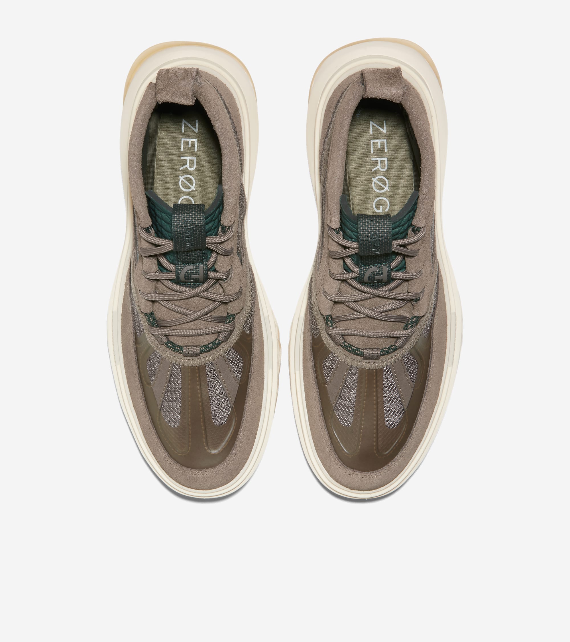 Hombre 5.ZERØGRAND WRK Water-Resistant Chukka Boot - Image 4