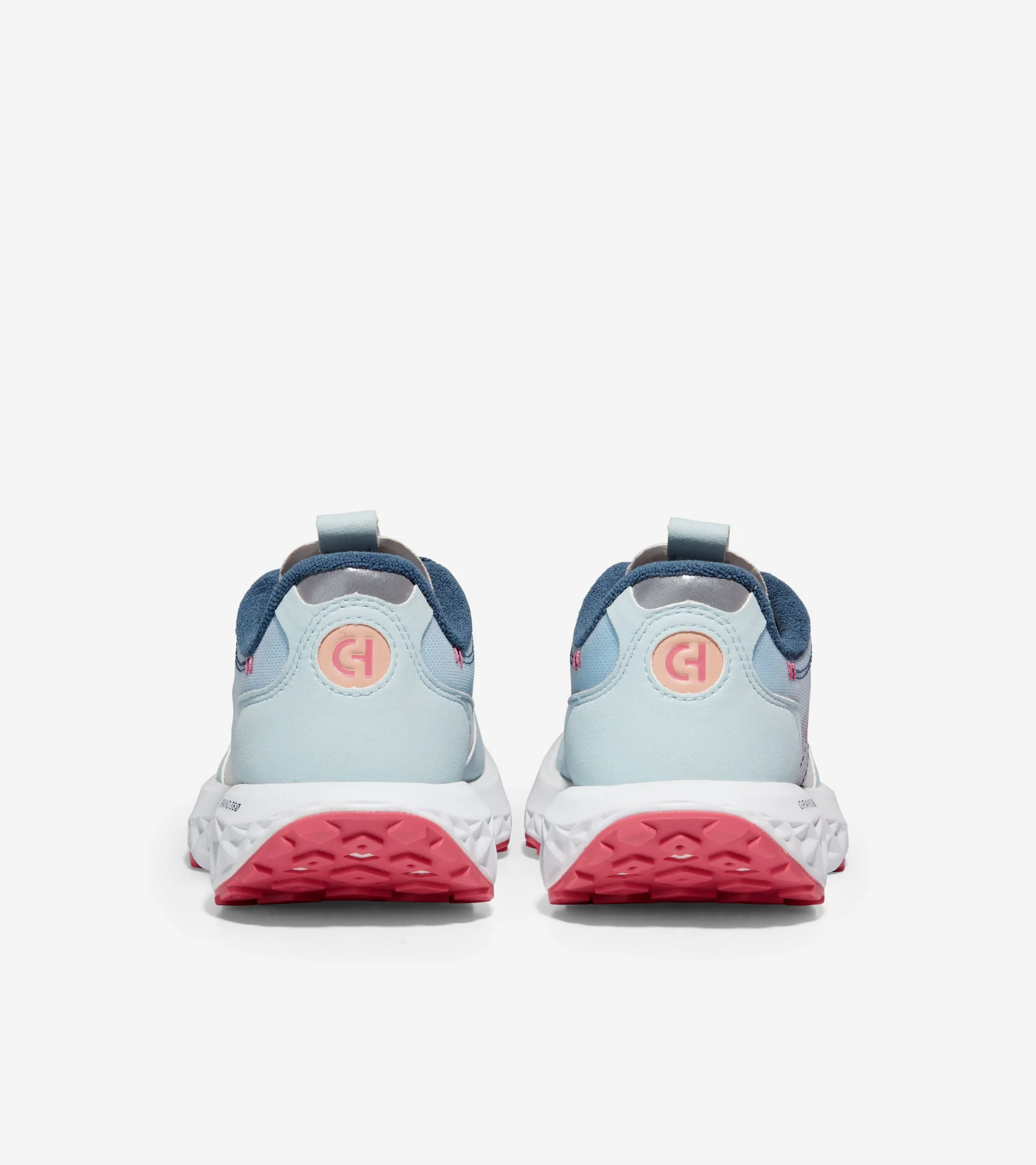 Mujer  ZERØGRAND Outpace 3 Running Shoe - Image 3